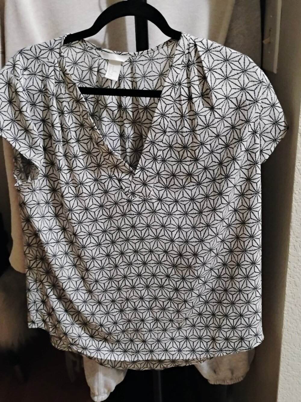 H & M business casual blouse